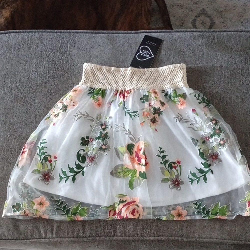 D) Floral Embroidered Skirt with Cream Waistband